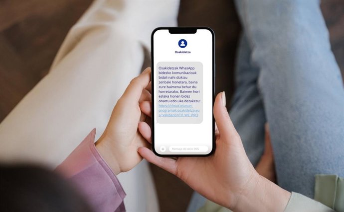 SMS para solicitar el consentimiento para recibir comunicaciones de Osakidetza a través de whatsapp.