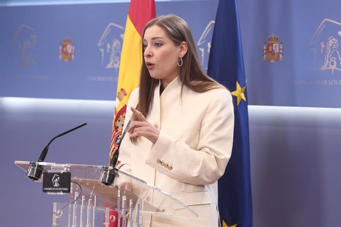 La portavoz del PP en el Congreso, Ester Muñoz, durante una rueda de prensa en el Congreso de los Diputados, a 17 de marzo de 2026, en Madrid (España).
