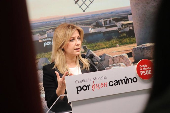 La portavoz del grupo socialista en las Cortes de Castilla-La Mancha, Ana Isabel Abengózar.