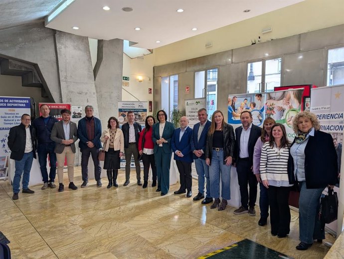 Jornadas de Dinamización FP 360 'Del aula a la empresa', con la delegada de Desarrollo Educativo de la Junta en Granada, María José Martín