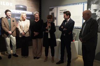 Inauguración de la exposición dedicada al fotógrafo Francisco Santamatilde en el Museo Altamira