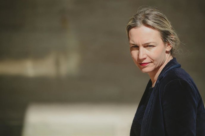 La politóloga, filósofa y escritora albanesa, Lea Ypi, durante la presentación de su libro ‘Indignidad’, a 17 de marzo de 2026, en Barcelona, Catalunya (España).