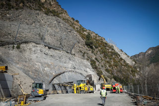 La perforadora iniciado los trabajos de excavación del túnel de Rocafort