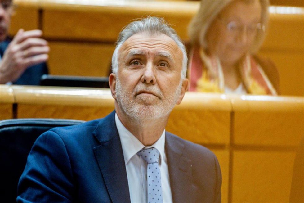 El ministro de Política Territorial y Memoria Democrática, Ángel Víctor Torres, durante una sesión de control al Gobierno en el Senado, a 3 de marzo de 2026, en Madrid (España). 