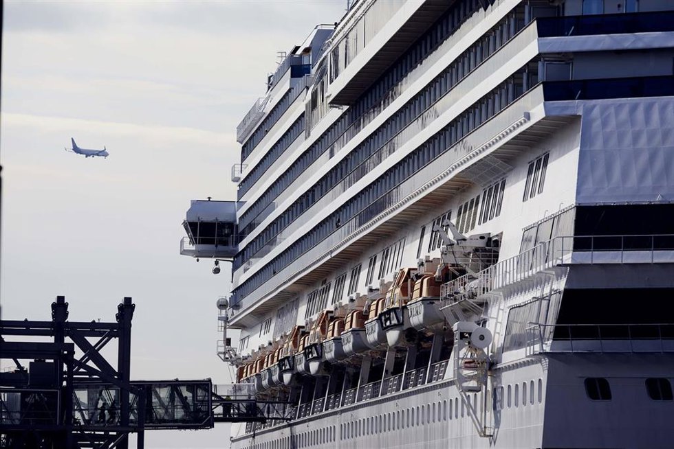 Archivo - Un crucero en el Puerto de Barcelona.