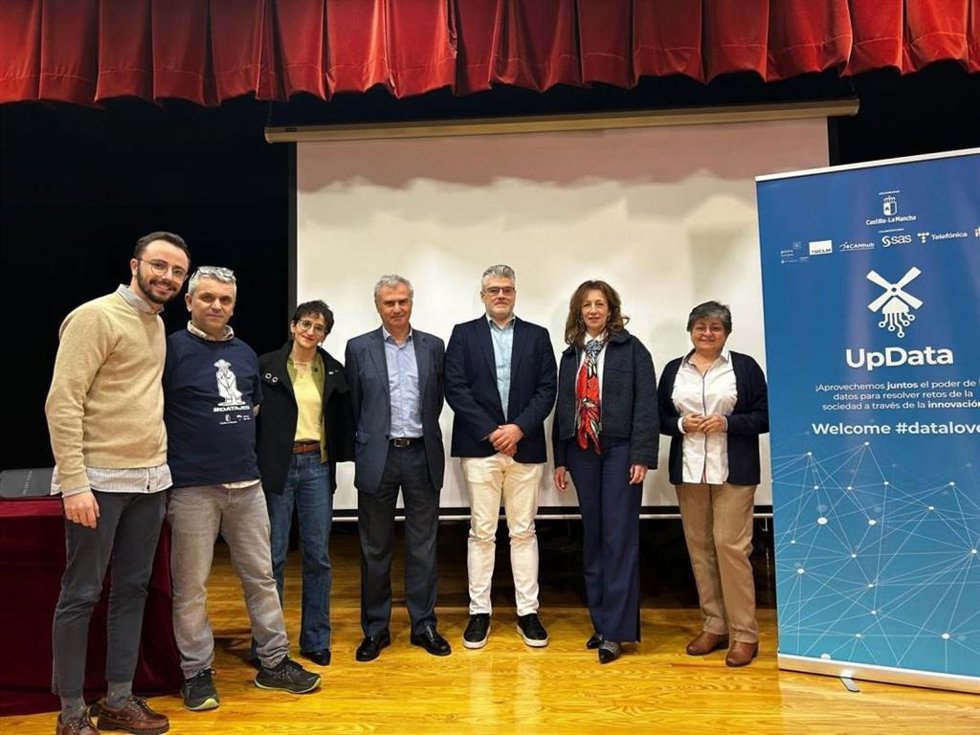 En total, en esta primera edición del concurso se han inscrito un total de 74 equipos de 20 centros de las cinco provincias de Castilla-La Mancha.