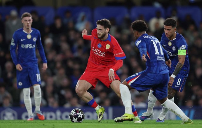 March 17, 2026, London, United Kingdom, England: LONDON, ENGLAND, MARCH 16: Khvicha Kvaratskhelia of Paris Saint-Germain during the match between Chelsea FC and Paris Saint-Germain FC in the UEFA Champions League, Round of 16, 2nd Leg match at Stamford Br