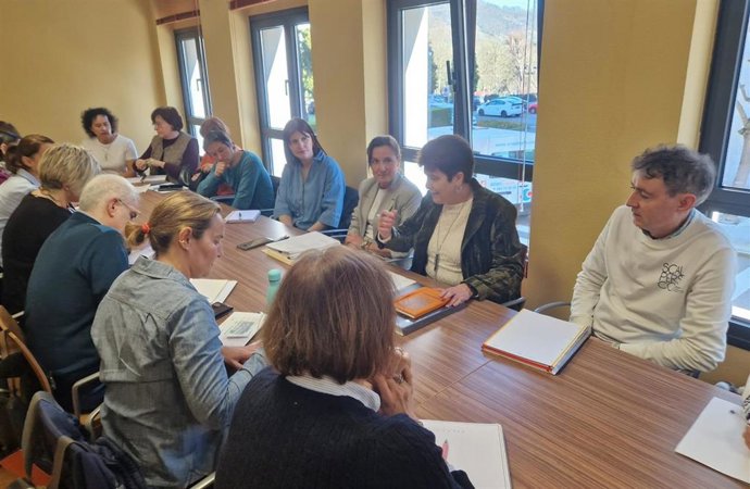 La directora general de Inclusión Educativa y Ordenación, Dolores Bueno, durante una reunión mantenida ayer con los servicios de Orientación.