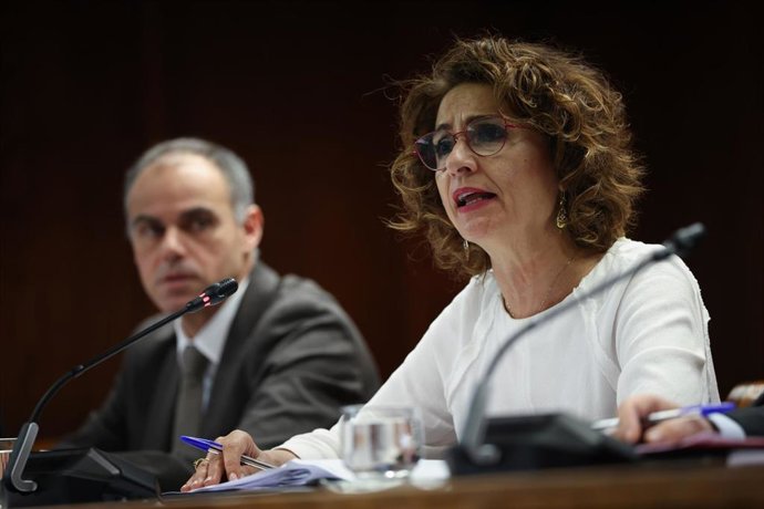 La vicepresidenta primera y ministra de Hacienda, María Jesús Montero, comparece ante la Comisión de Hacienda, en el Senado, a 11 de marzo de 2026, en Madrid (España). (Foto de archivo).