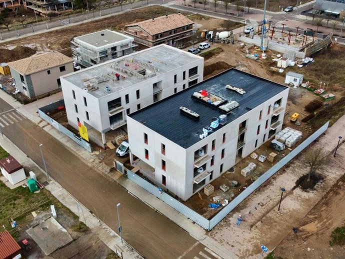 Obras de la promoción de viviendas del Ayuntamiento de Gironella (Barcelona).