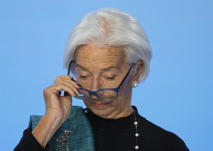 Archivo - 18 December 2025, Hesse, Frankfurt/Main: ECB President Christine Lagarde speaks at a press conference on the occasion of the ECB Governing Council meeting. Photo: Boris Roessler/dpa