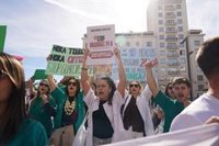 La huelga médica en Andalucía llega al ecuador de la semana con un apoyo cercano al 24%