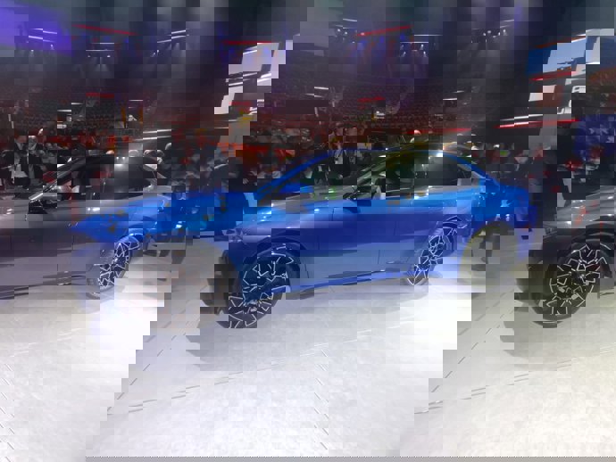 BMW revela el nuevo i3, su berlina eléctrica con hasta 900 km de autonomía y carga ultrrápida de 400 kW