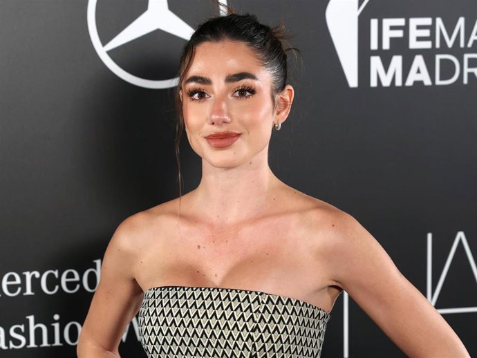 Lola Lolita asiste a la cena inaugural de la MBFWMadrid en colaboración con NARS en el Teatro Real