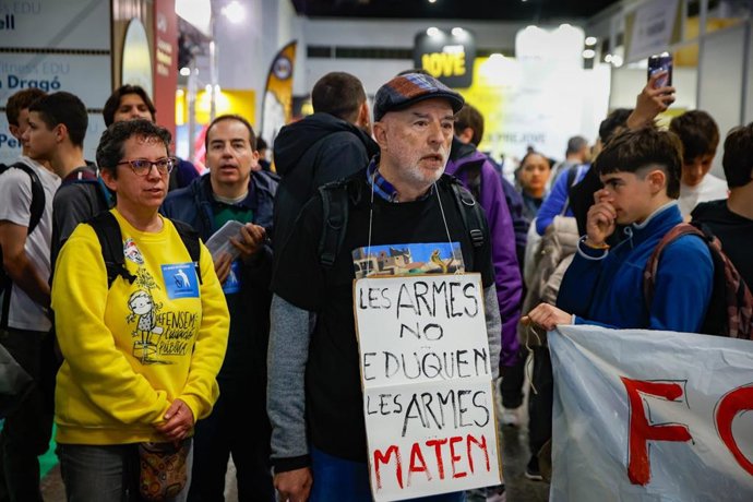 Els activistes durant la protesta