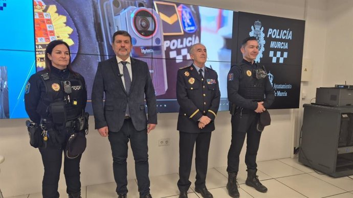 Presentación de los Dispositivos de Grabación Unipersonal de la Policía Local de Murcia (Archivo)