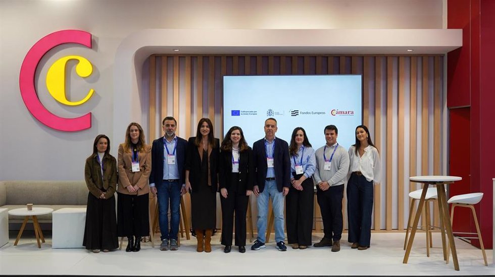 Representantes de Cámara de Comercio y TikTok