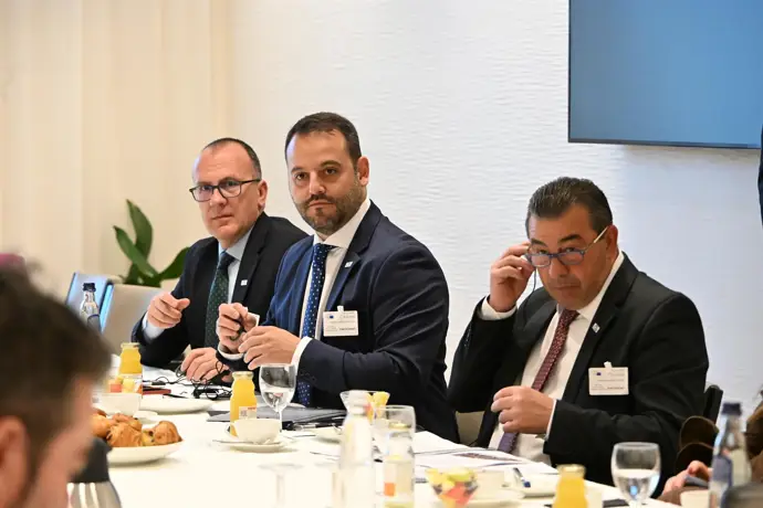 Desayuno de trabajo de la Plataforma 'Sí a Almaraz' en el Parlamento Europeo