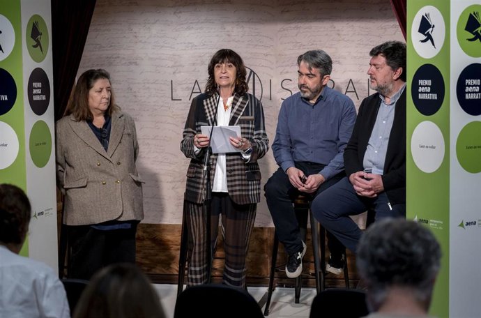 La presidenta del jurado, Rosa Montero, el secretario del jurado, Jesús García Calero, y los scouts Nuria Azancot y Antonio Martínez Asensio