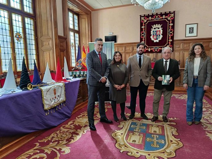Presentación de la Semana Santa de Palencia en el Ayuntamiento.