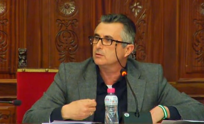 Archivo - El diputado socialista José Luis Agea/Archivo