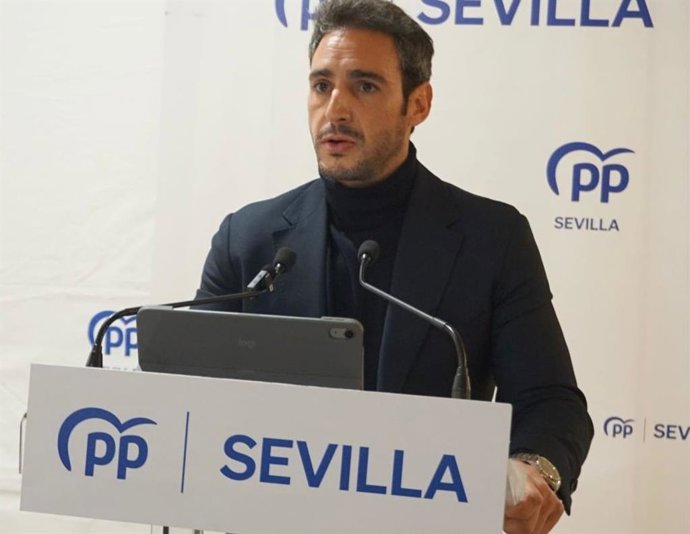 El secretario general del PP de Sevilla, Agustín Aguilera