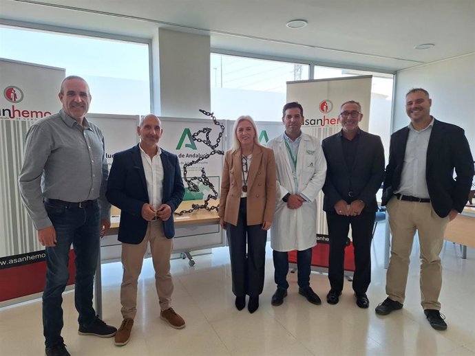 Eva Pajares en la exposición 'Momentos de Acero' en el Hospital de Jerez.