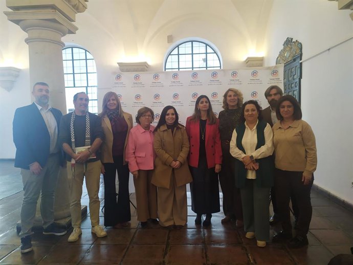 Autoridades en el Acto del Día Mundial del Trabajo Social en Córdoba