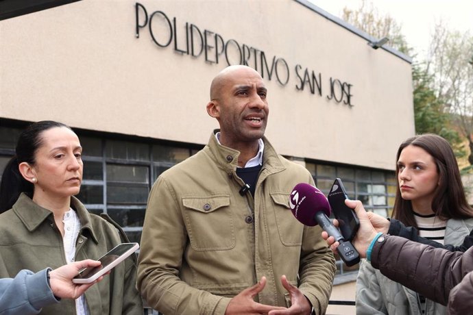 El viceportavoz del PP de Guadalajara, Armengol Engonga.