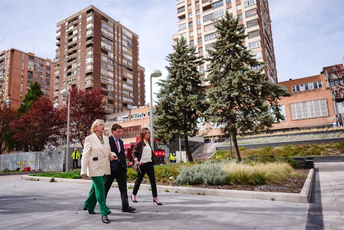 El alcalde de Madrid, José Luis Martínez-Almeida, en AZCA