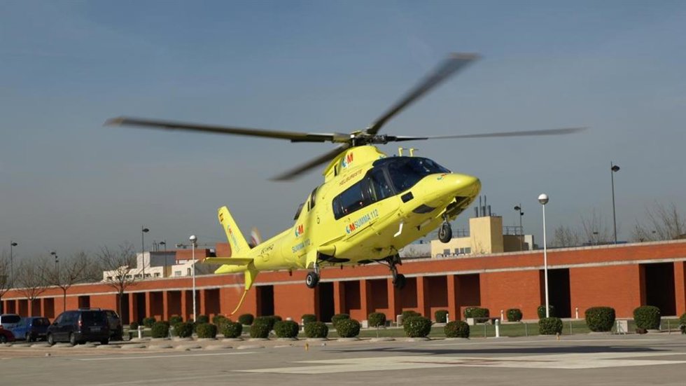 Archivo - Helipuerto, helicóptero del Summa 112