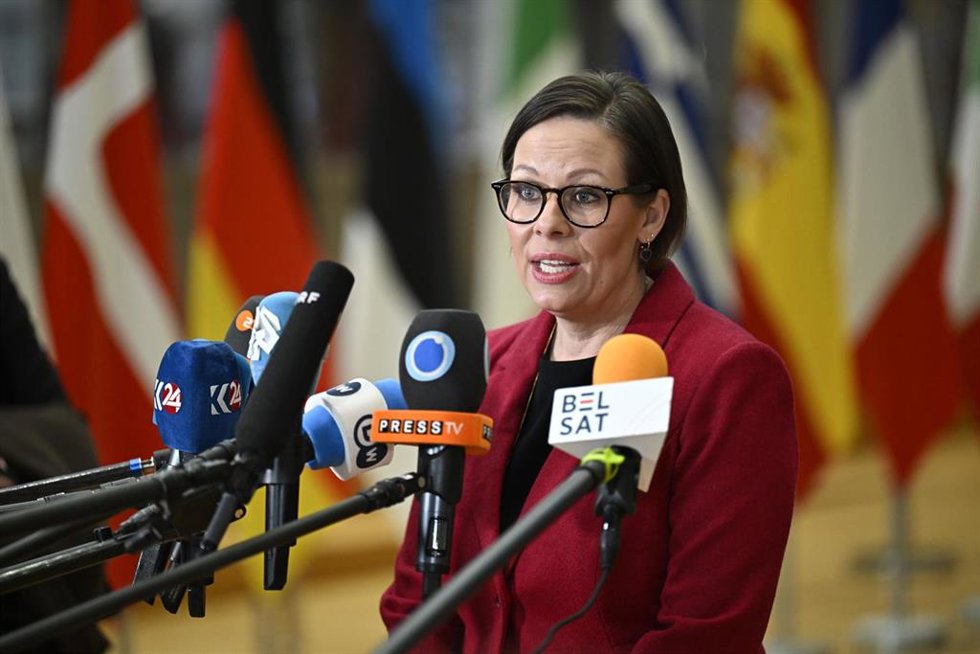 Archivo - La ministra de Exteriores de Suecia, Maria Malmer Stenergard, durante una comparecencia ante la prensa en Bruselas en noviembre de 2025 (archivo)