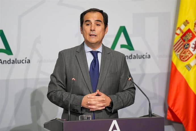 Archivo - El consejero de Justicia, Administración Local y Función Pública de la Junta de Andalucía, José Antonio Nieto, interviene en la rueda de prensa posterior al Consejo de Gobierno. A 26 de noviembre de 2025, en Sevilla (Andalucía, España).