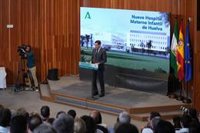 Moreno reivindica la "operación Renove" en la red sanitaria de Andalucía: "Probablemente la más importante en España"