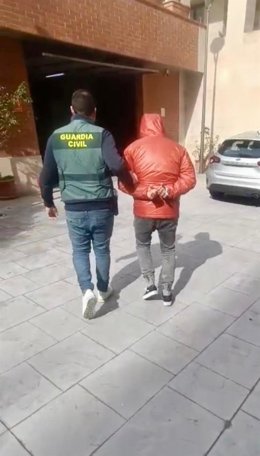 La Guardia Civil de Ourense desarticula un grupo criminal dedicado a estafar a clientes de un banco electrónico