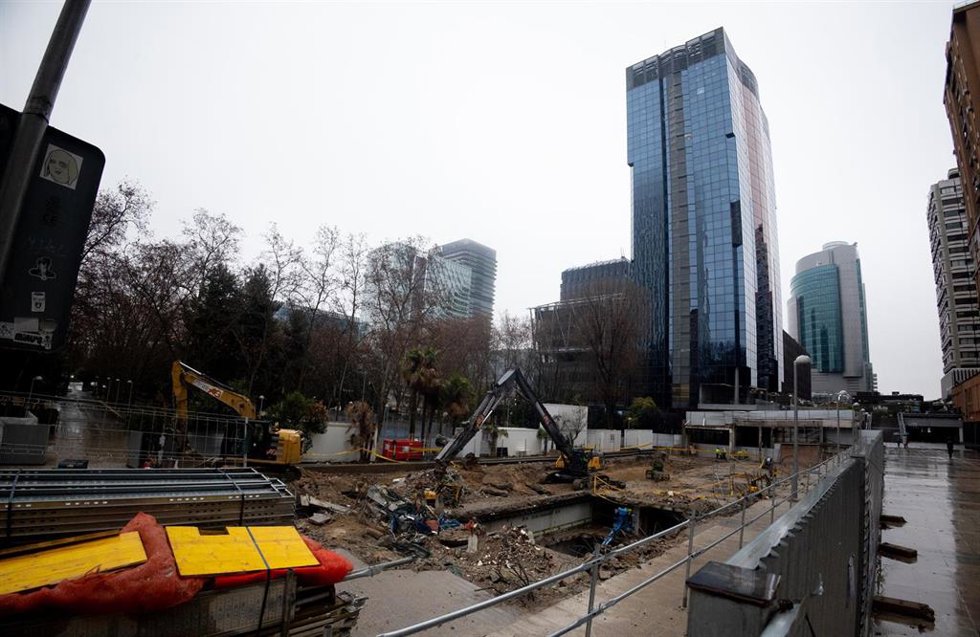 Archivo - Estado de las obras en la parcela del edificio Serantes en Azca, a 26 de enero de 2026, en Madrid (España). El ayuntamiento de Madrid ha aprobado la reforma de la parcela del edificio Serantes en la zona de Azca y se contempla la construcción 