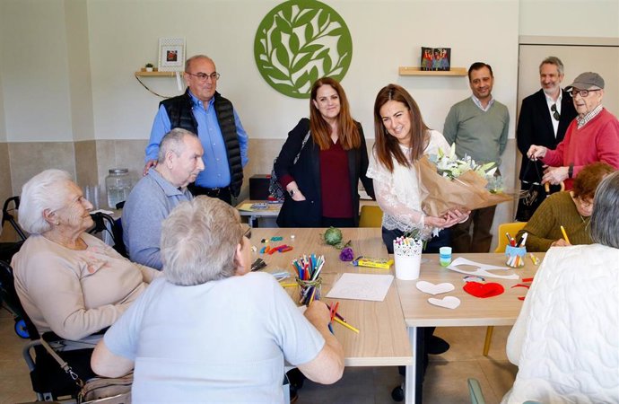 Consejera de Inclusión Social en residencia de mayores de Solares