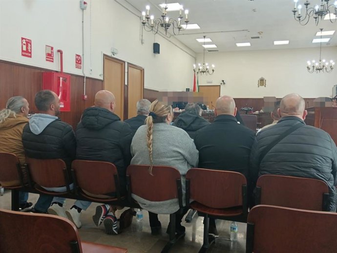 Juicio contra once acuados por el asesinato de una persona en El Torrejón en 2020.