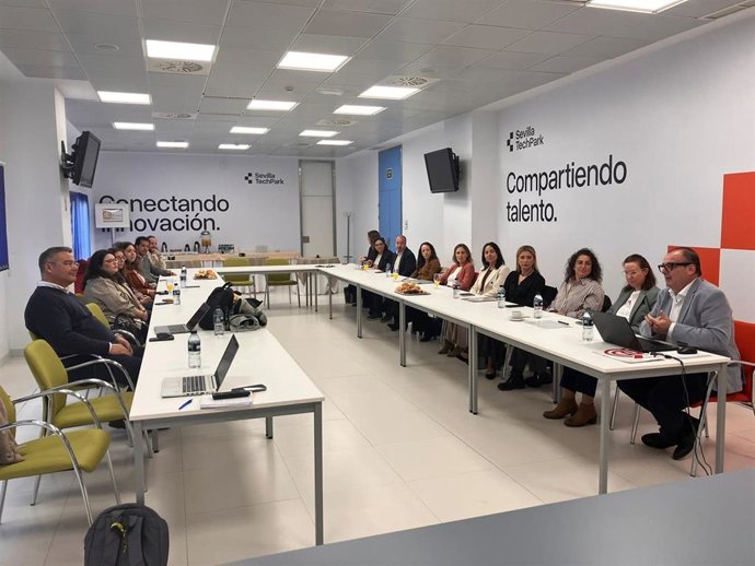 La Fundación ONCE, junto con sus entidades Inserta Empleo e Inserta Innovación renuevan su acuerdo de colaboración en formación con Sevilla TechPark