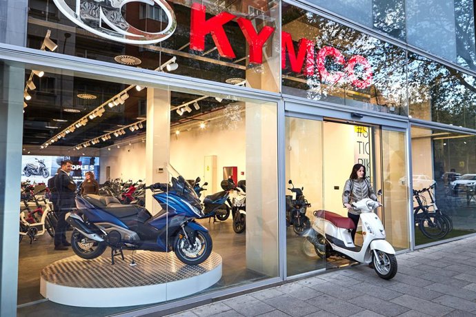 Archivo - Concesionario propio de Kymco en Madrid
