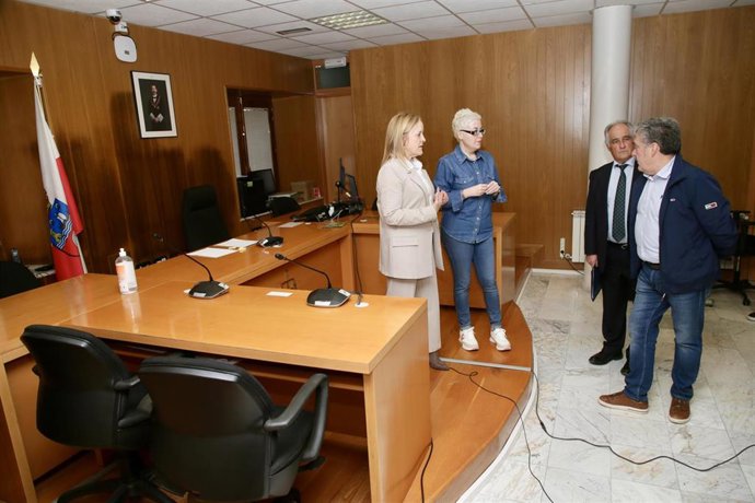 Visita de Urrutia al Tribunal de Instancia de Reinosa