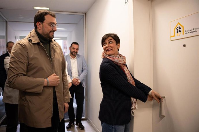 Adrián Barbón e Isabel Rodríguez