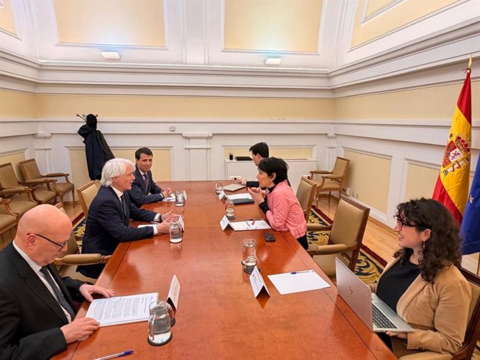 Reunión de la Abogacía Española con la ministrra de Inclusión, Seguridad Social y Migraciones, Elma Saiz.