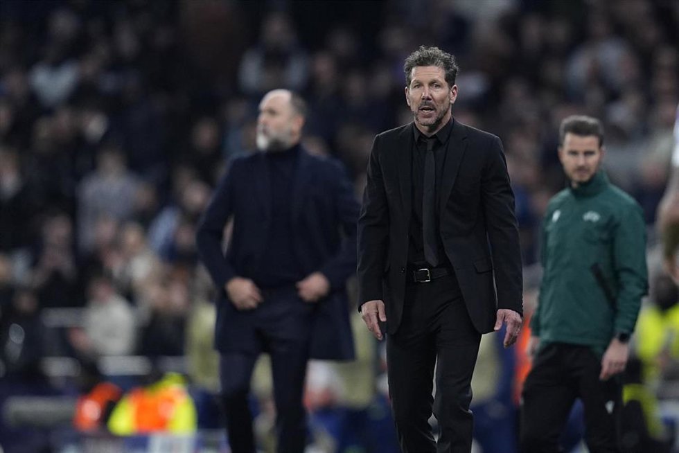 El entrenador del Atlético de Madrid, Diego Pablo Simeone, durante el encuentro de Liga de Campeones.