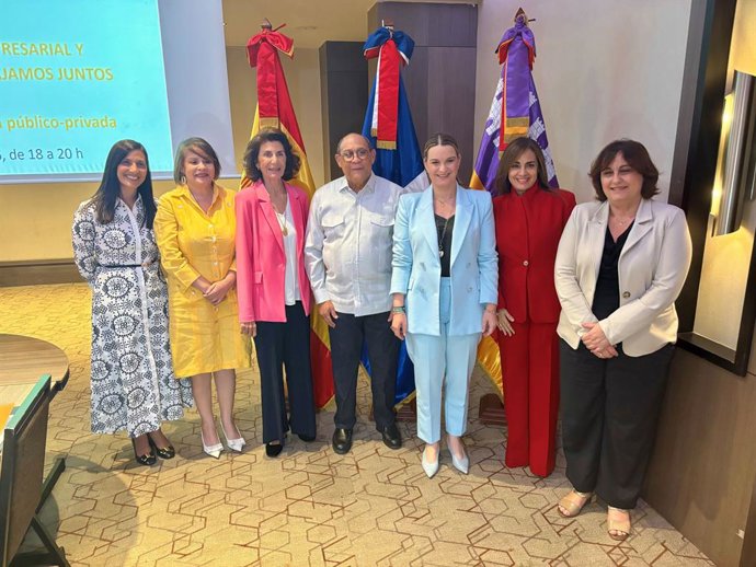 Planas (CAEB) anima a las empresas de Baleares a compartir su experiencia en turismo con República Dominicana.