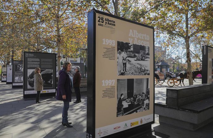 Archivo - Exposición de mupis '25 años in Memoriam' organizado por la Fundación Alberto Jiménez-Becerril. A 30 de enero de 2023, en Sevilla (Andalucía). 