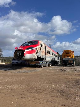 Archivo - Uno de los vagones del Iryo accidentado en Adamuz.