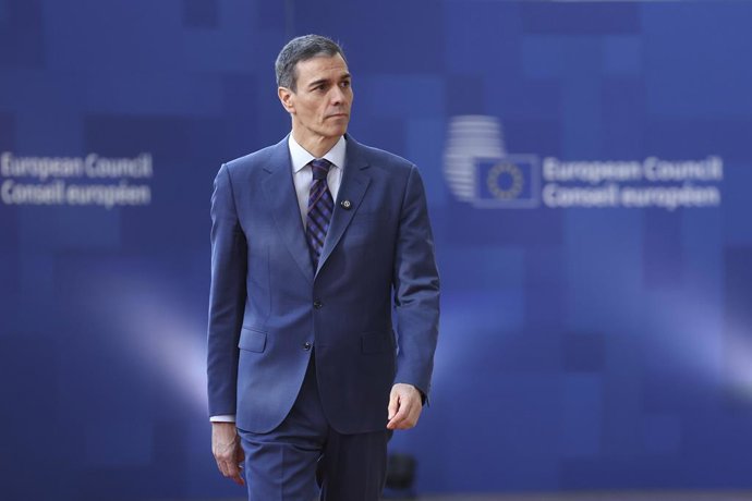 O presidente do Governo, Pedro Sánchez, ao chegar à cúpula do Conselho Europeu que se realiza nesta quinta-feira em Bruxelas (Bélgica).