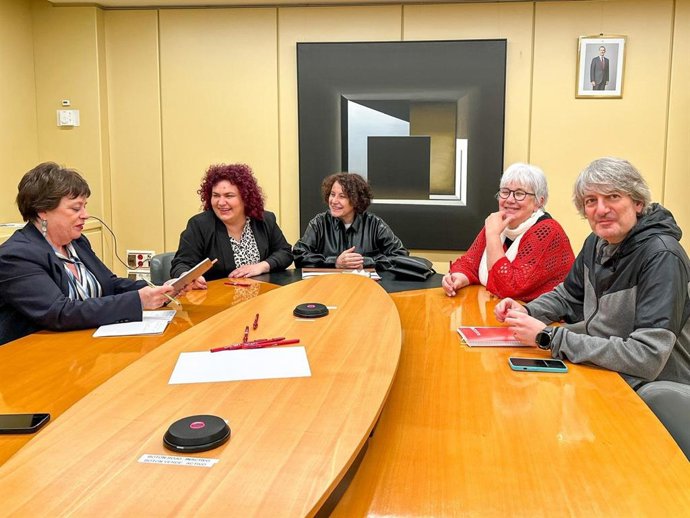 Reunión con los diputados de IU que integran el Grupo Parlamentario Podemos-IU