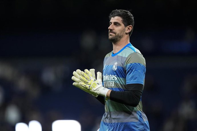 El portero belga Thibaut Courtois, en un calentamiento del Real Madrid CF.